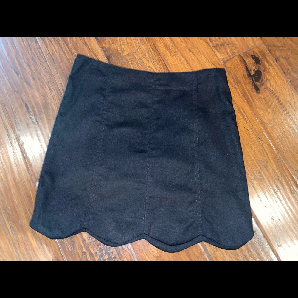 She+ Sky Black Scalloped Mini Skirt, Small